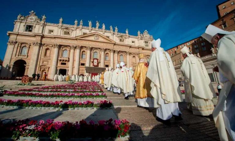 La CEE convoca el Encuentro Nacional de Sacerdotes: corresponsabilidad, comunión y papel de los presbíteros